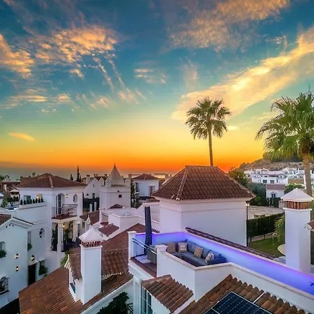 Signature Townhouse - Casa El Oasis *